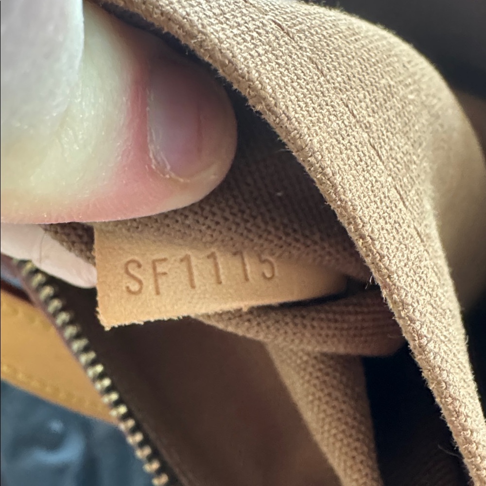 Louis Vuitton Monogram Canvas Shoulder Bag - Picture 13 of 17